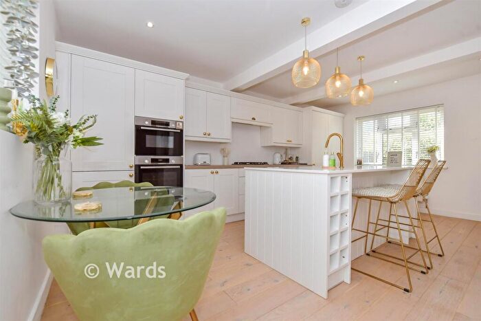 3 Bedroom Semi Detached House For Sale In Knights Way, Dover, Kent, CT16