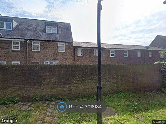 3 Bedroom Terraced House To Rent In West Gardens, London, E1W