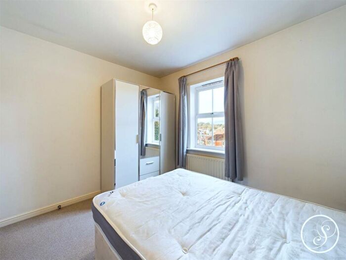 1 Bedroom Flat To Rent In Charnley Drive, Leeds, LS7