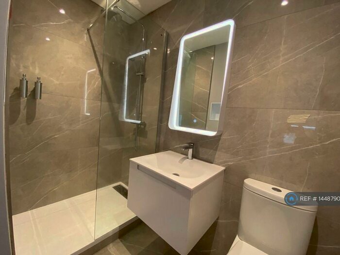 Studio To Rent In Churchill Way, Macclesfield, SK11