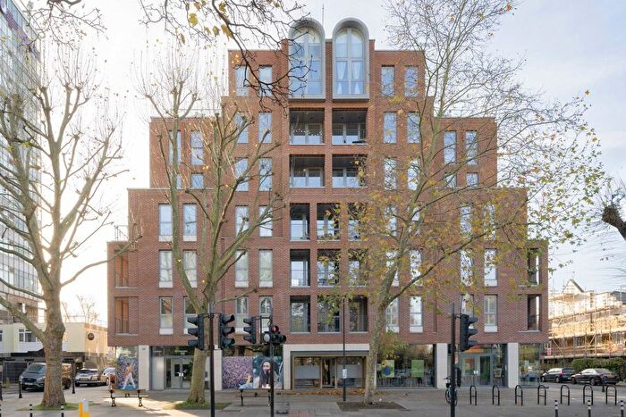 3 Bedroom Flat To Rent In King Street, London, W6