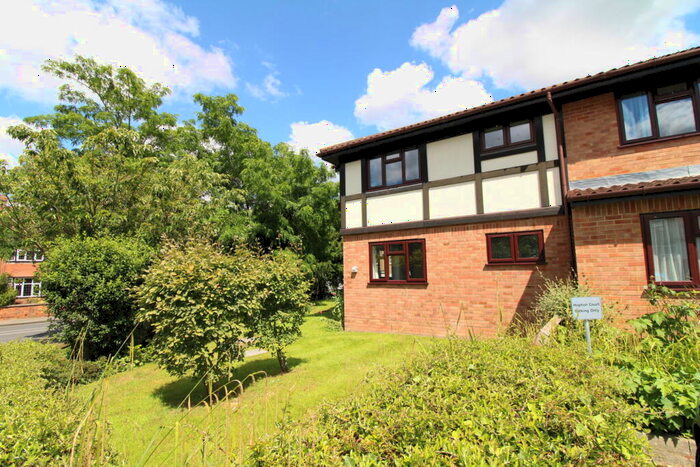 2 Bedroom Retirement Property For Sale In Forge Close, Hayes, Bromley, BR2