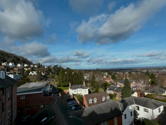 1 Bedroom Flat To Rent In Flat, Church Street, Malvern, Worcestershire, WR14
