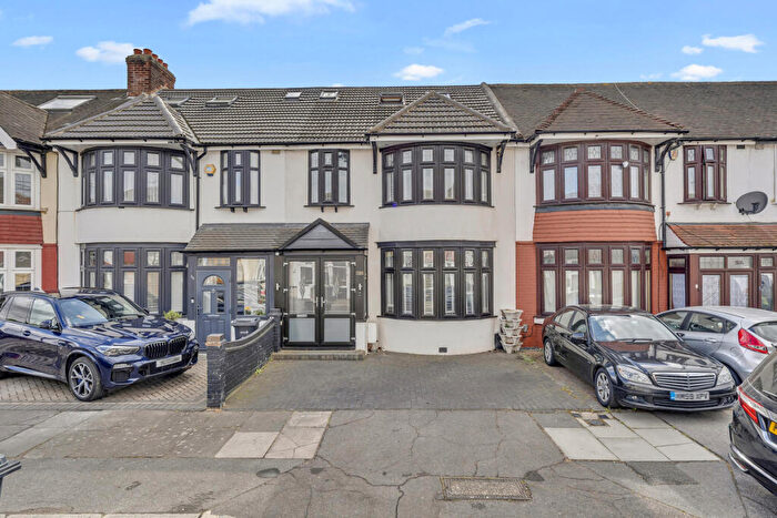 5 Bedroom Terraced House For Sale In Broadhurst Avenue, Seven Kings, IG3