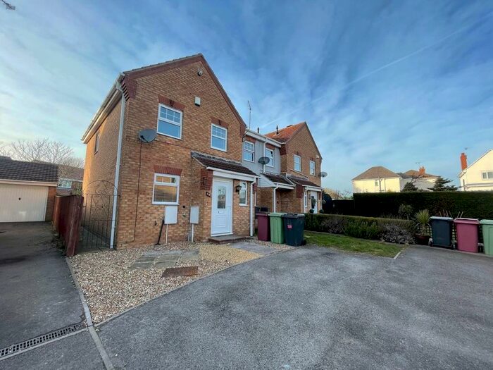 3 Bedroom Semi-Detached House To Rent In Woodfield Road, South Normanton, DE55