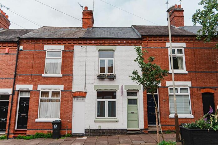 2 Bedroom Terraced House For Sale In Hartopp Road, Clarendon Park, LE2