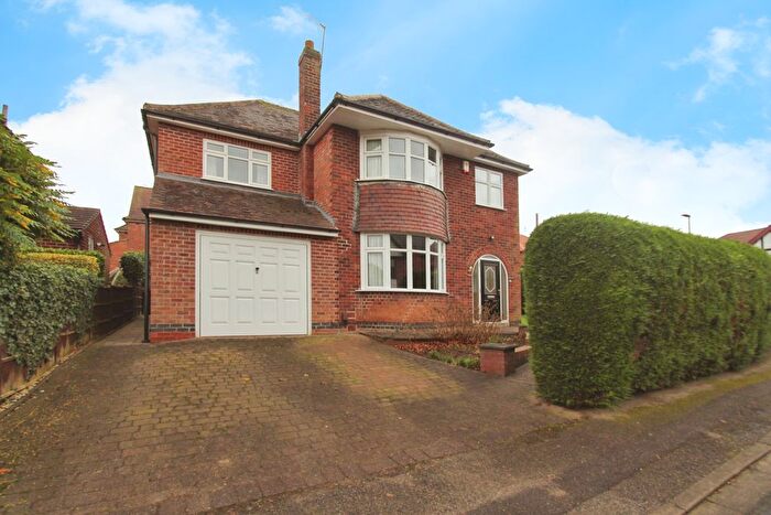 4 Bedroom Detached House For Sale In Gwenbrook Avenue, Beeston, Beeston, NG9