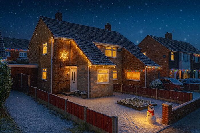 3 Bedroom Semi Detached House For Sale In Glencourse Road, Widnes, WA8