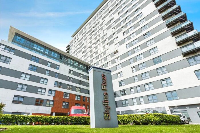 1 Bedroom Flat To Rent In Skyline Plaza, Alencon Link, Basingstoke, RG21