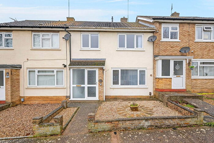 3 Bedroom Terraced House For Sale In Shelley Road, Wellingborough, NN8