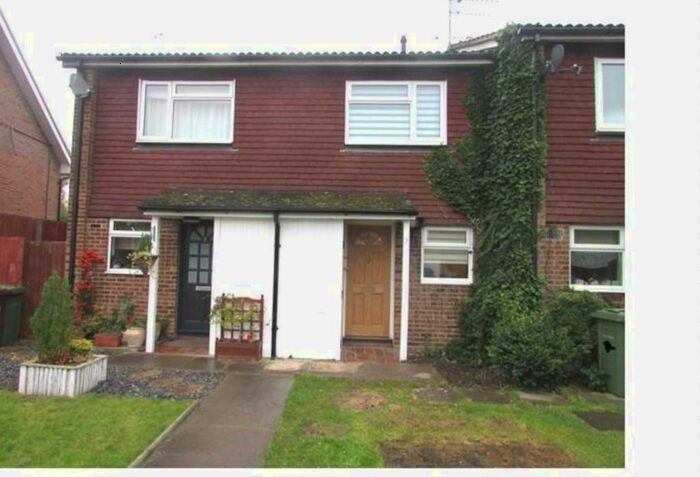 2 Bedroom Terraced House To Rent In Lambourn Chase, Radlett, WD7