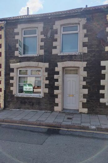 2 Bedroom Terraced House To Rent In Llewellyn Street, Pontygwaith CF43