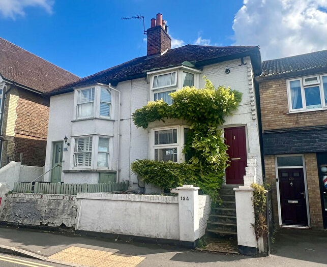 2 Bedroom Semi-Detached House For Sale In Ashtead Village, KT21