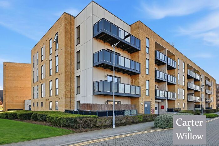2 Bedroom Flat For Sale In Farsby House, Manwell Lane, Barking, IG11