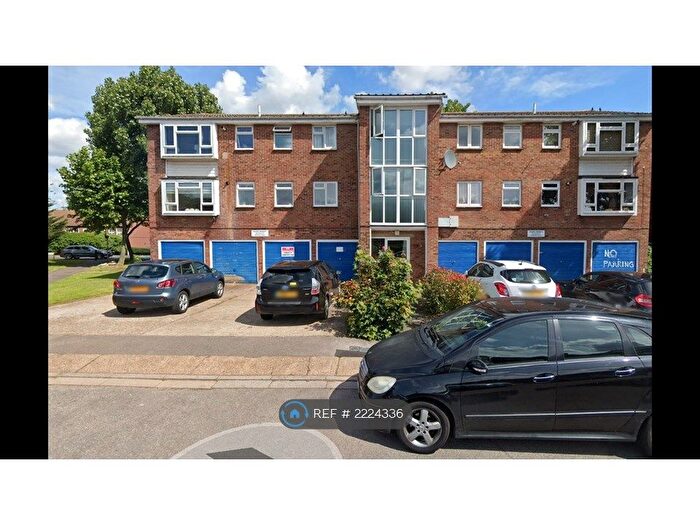 1 Bedroom Flat To Rent In Bledlow Close, London, SE28