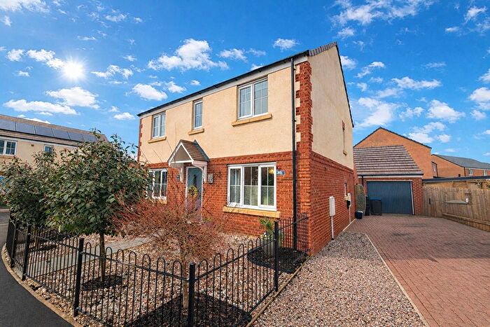 4 Bedroom Detached House For Sale In Campus Drive, Kingsthorpe, NN2