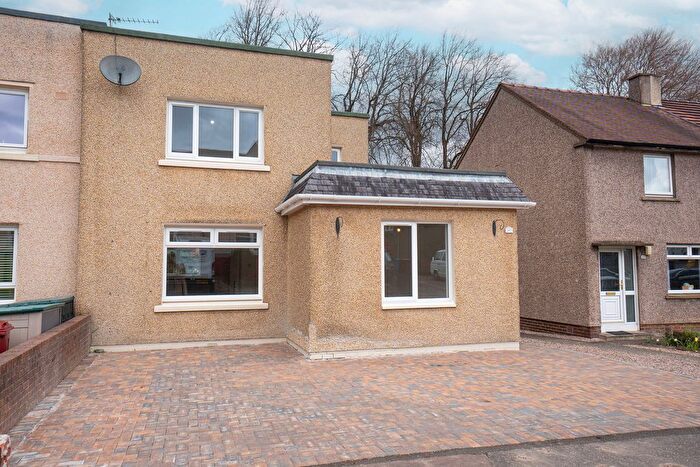 3 Bedroom End Terrace House For Sale In Thornton Avenue, Bonnybridge, FK4
