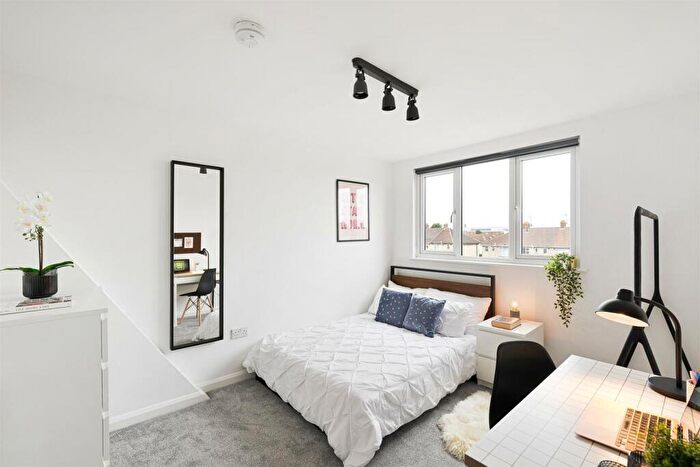 6 Bedroom House To Rent In Conygre Road, Filton, Bristol, BS34