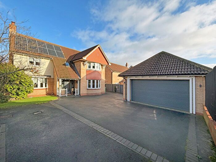 4 Bedroom Detached House For Sale In Chelker Close, Hartlepool, TS26