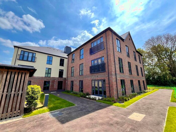 2 Bedroom Apartment To Rent In Millard Place, Arborfield Green, Reading, Berkshire, RG2