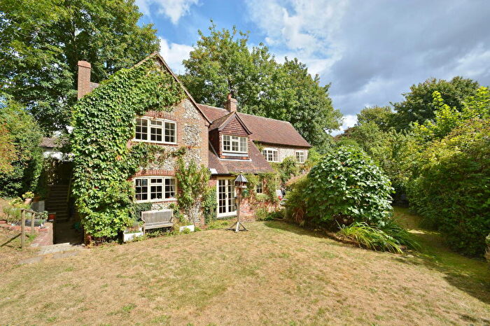4 Bedroom Detached House For Sale In Church Lane, Lewknor, OX49