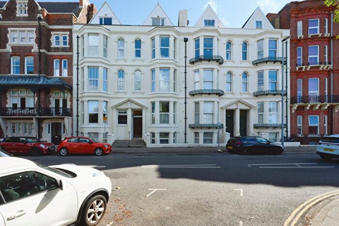 1 Bedroom Flat To Rent In Western Parade, Southsea, Hampshire, PO5