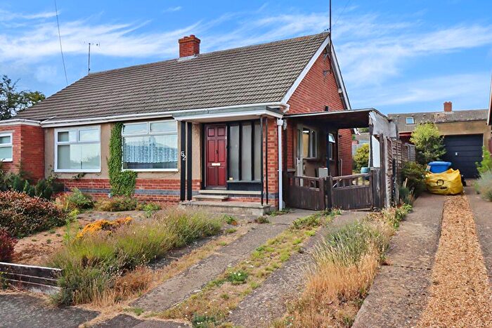2 Bedroom Semi-Detached Bungalow For Sale In Rydalside, Kettering, NN15