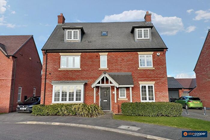 5 Bedroom Detached House For Sale In Quincy Close, Bramcote Manor, Nuneaton, CV11