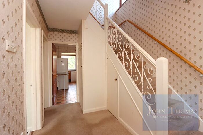 3 Bedroom Semi-Detached House For Sale In Whitehall Close, Chigwell, IG7