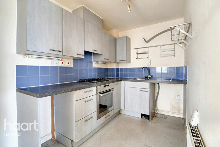 2 Bedroom Apartment For Sale In Axon Place, Ilford, IG1