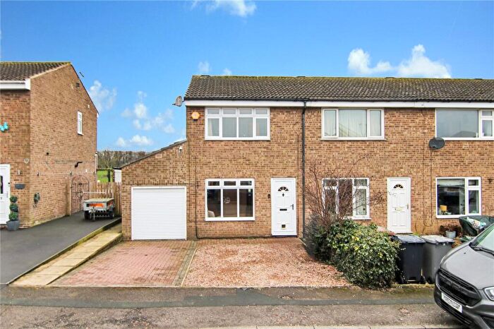 2 Bedroom End Of Terrace House For Sale In Thornhill Road, Steeton, BD20