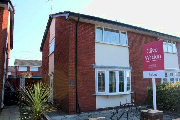 3 Bedroom Semi-Detached House To Rent In Hawthorne Road, Bootle, L20