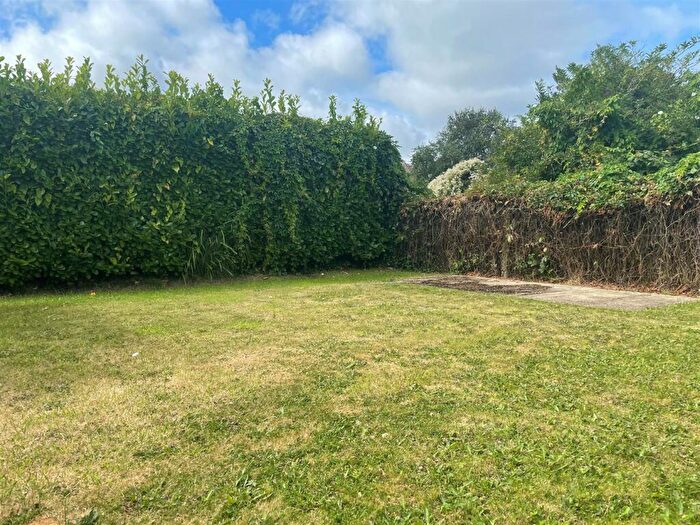 3 Bedroom Detached Bungalow For Sale In Araluen Way, Sandown, PO36