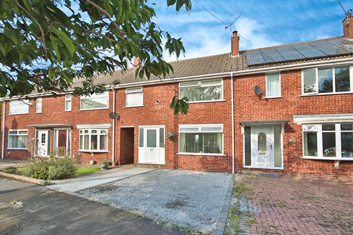 3 Bedroom Terraced House For Sale In Stornaway Square, Hull, HU8