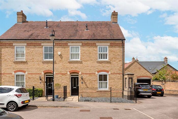 3 Bedroom Semi-Detached House To Rent In Nickleby Way, Fairfield, Hitchin, SG5