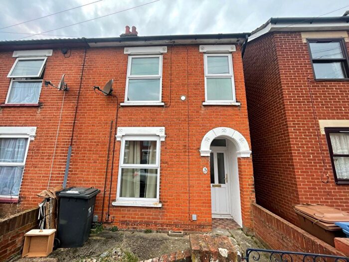 2 Bedroom End Of Terrace House To Rent In Schreiber Road, Ipswich, IP4