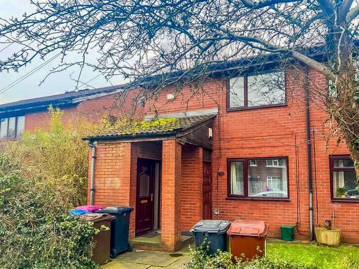 2 Bedroom Flat To Rent In Cleggs Lane, Little Hulton, Manchester, M38