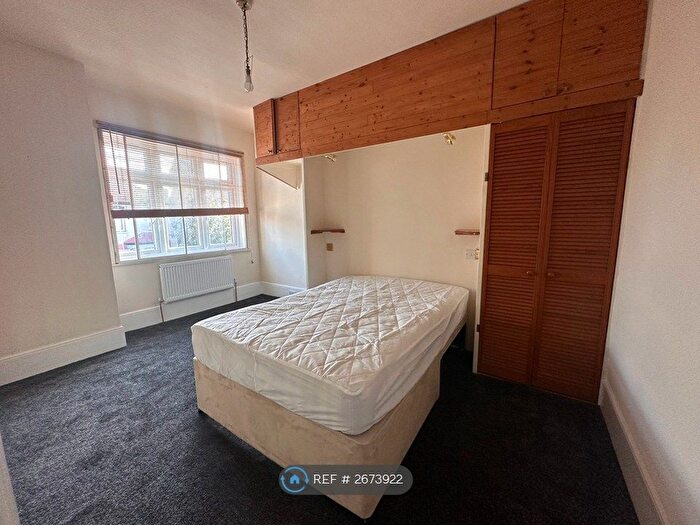 3 Bedroom Terraced House To Rent In Danesbury Road, Feltham, TW13