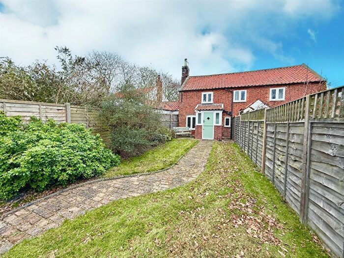 2 Bedroom End Of Terrace House For Sale In Short Lane, Happisburgh, NR12