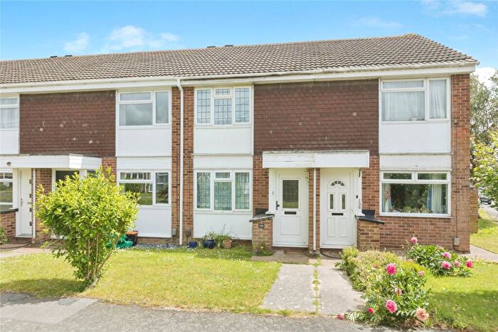 2 Bedroom Terraced House For Sale In Claremont Road, Hextable, Kent, BR8