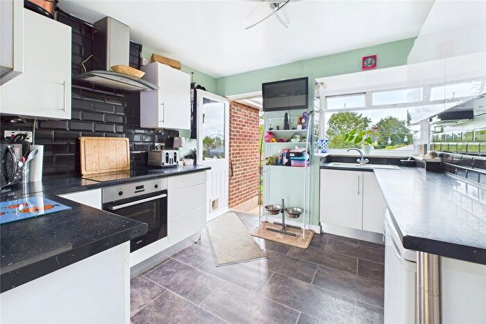 3 Bedroom Bungalow For Sale In Harbour Close, Rodbourne Cheney, Swindon, SN25