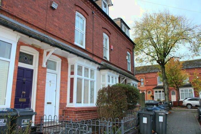 3 Bedroom Property To Rent In Birchwood Crescent, Birmingham B12