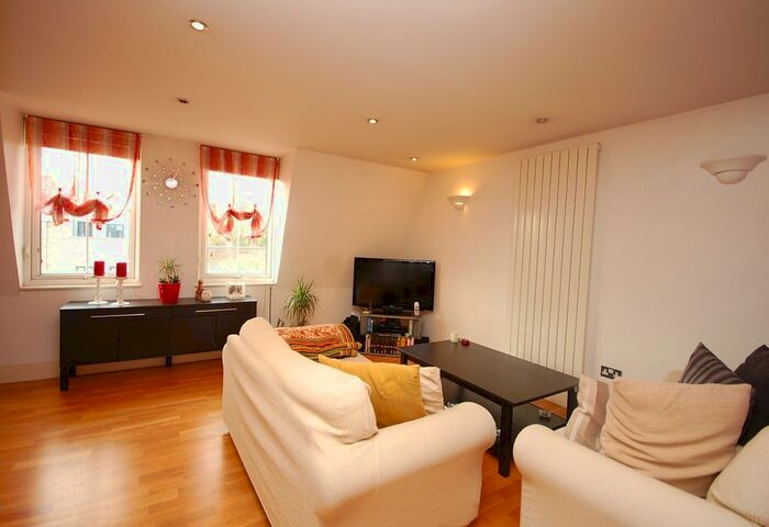 1 Bedroom Flat To Rent In Marcia Road, London, SE1