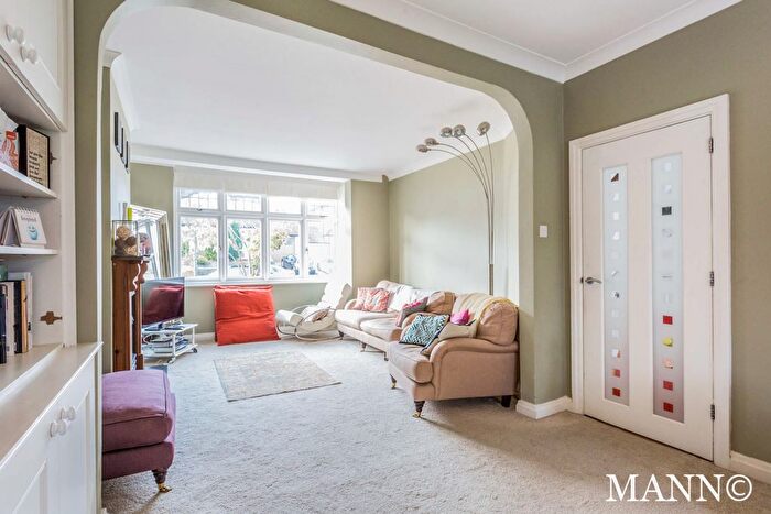 5 Bedroom Property To Rent In Pitfold Road, London, SE12