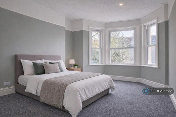 2 Bedroom Flat To Rent In Lennox Road, Worthing, BN11