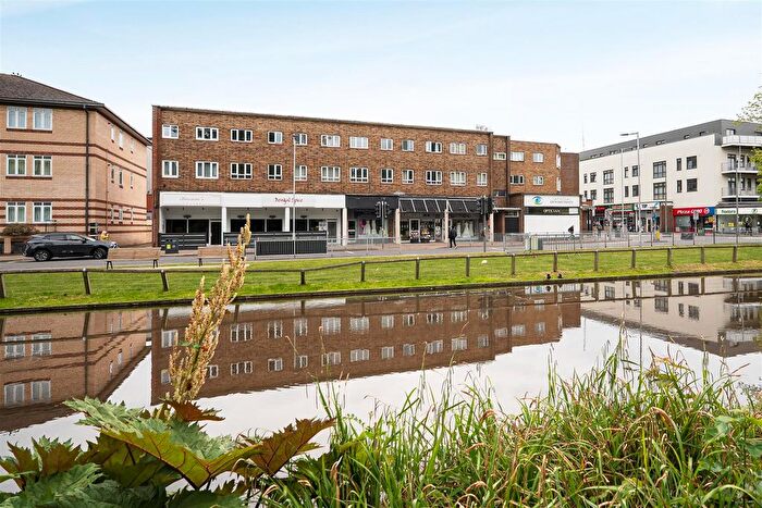 2 Bedroom Flat To Rent In Waterhouse Street, Hemel Hempstead, HP1