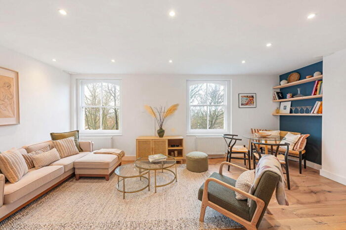 2 Bedroom House For Sale In Central Hill, London, SE19