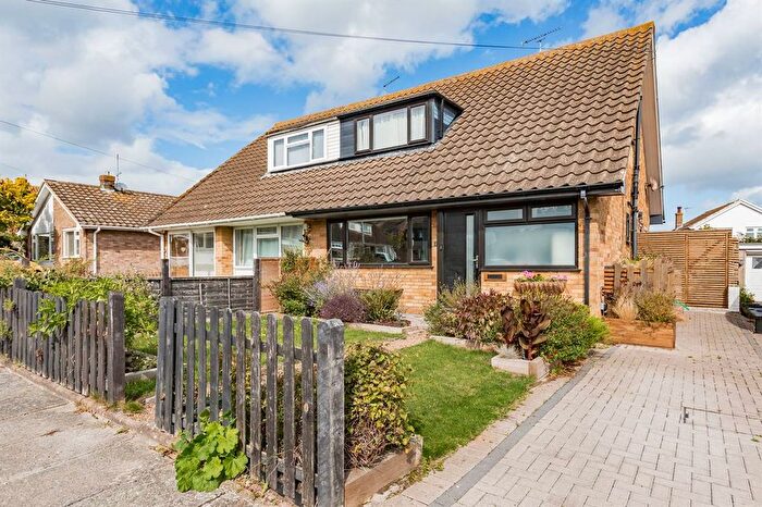 3 Bedroom Semi-Detached House For Sale In Sherwood Close, Seasalter, Whitstable, CT5