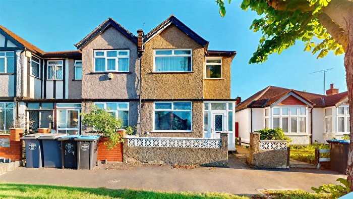 4 Bedroom Semi Detached House For Sale In Charterhouse Avenue, Wembley, HA0