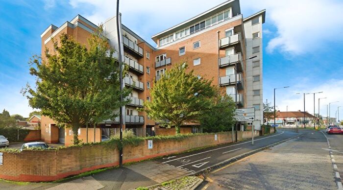 2 Bedroom Flat To Rent In Quadrivium Point, Tuns Lane, Slough, SL1